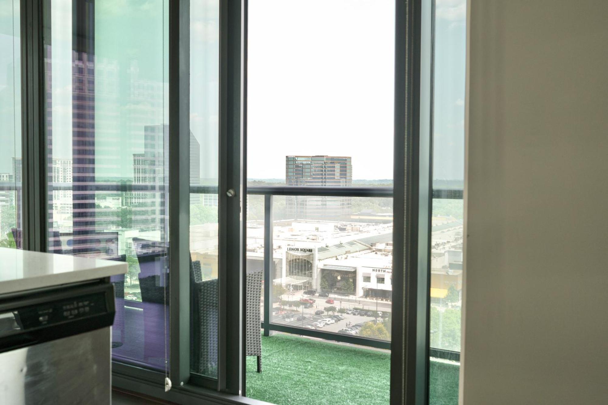 Luxury Boutique Condo In North アトランタ エクステリア 写真